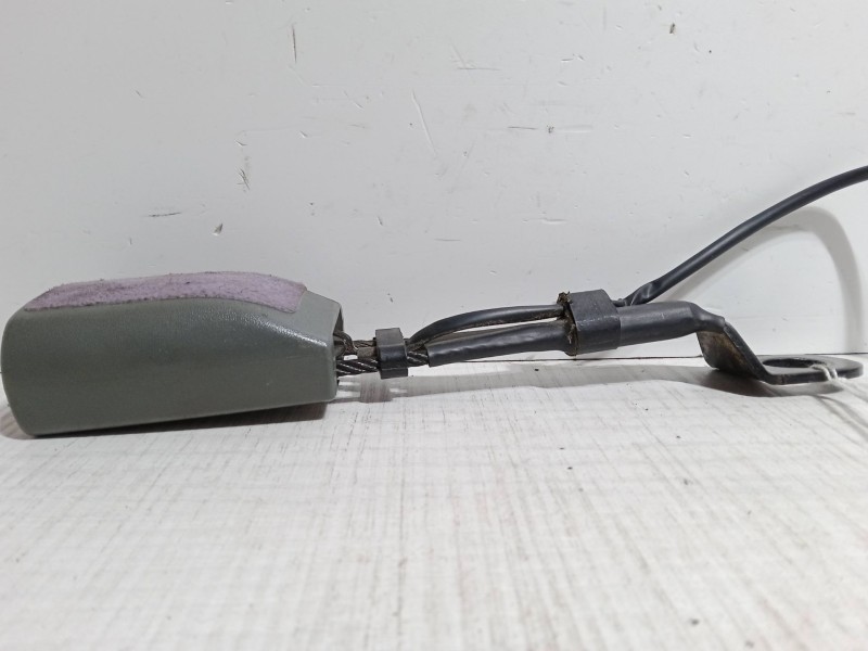 Recambio de anclaje cinturon delantero derecho para chevrolet lacetti (j200) 2.0 d referencia OEM IAM   