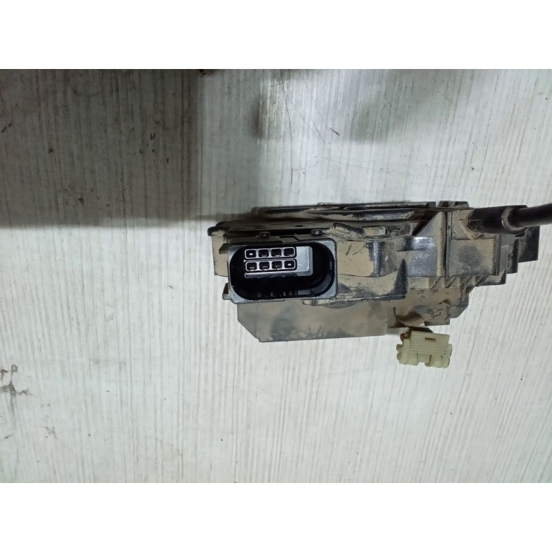 Recambio de cerradura puerta trasera derecha para opel corsa d (s07) 1.3 cdti (l08, l68) referencia OEM IAM 13258267  