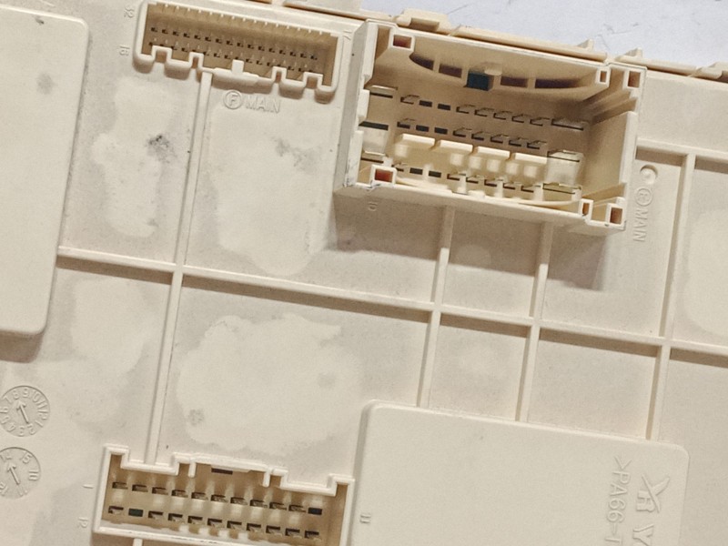 Recambio de bsi para kia cee´d (jd) 1.6 gt referencia OEM IAM 91950A2030  