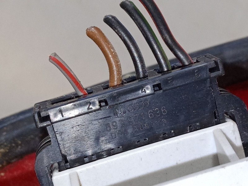 Recambio de piloto trasero derecho para skoda fabia i (6y2) 1.4 referencia OEM IAM   