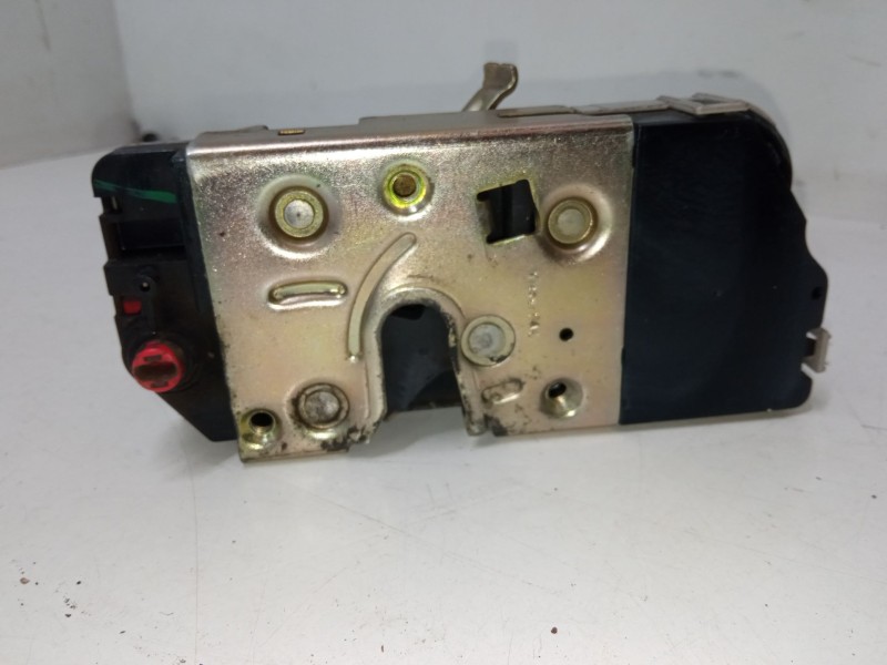 Recambio de cerradura puerta trasera izquierda para peugeot 307 sw (3h) 1.6 hdi 110 referencia OEM IAM   