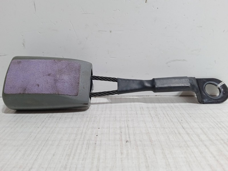 Recambio de anclaje cinturon delantero izquierdo para chevrolet lacetti (j200) 2.0 d referencia OEM IAM   