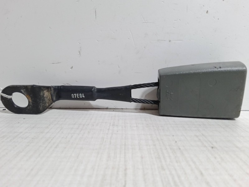 Recambio de anclaje cinturon delantero izquierdo para chevrolet lacetti (j200) 2.0 d referencia OEM IAM   
