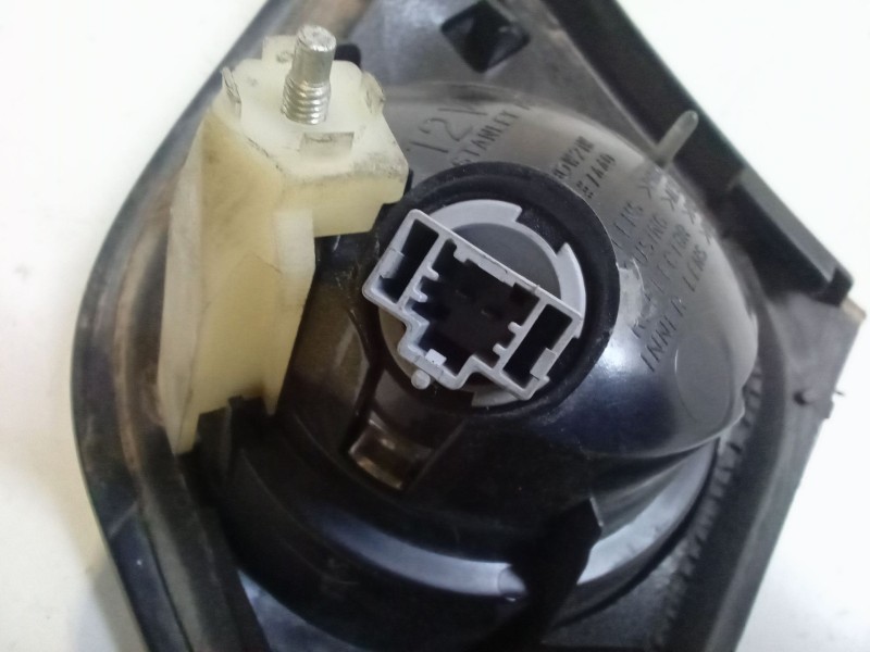 Recambio de piloto trasero porton izquierdo para mazda 3 (bk) 1.6 di turbo referencia OEM IAM    Recambio de piloto trasero porton izquierdo para mazda 3 (bk) 1.6 di turbo referencia OEM IAM