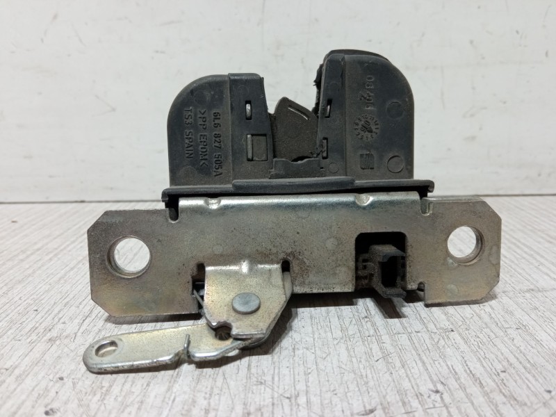 Recambio de cerradura maletero / porton para seat ibiza iii (6l1) 1.4 tdi referencia OEM IAM 6L6827505A  