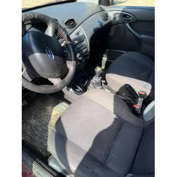 FORD FOCUS I SEDÁN (DFW)
