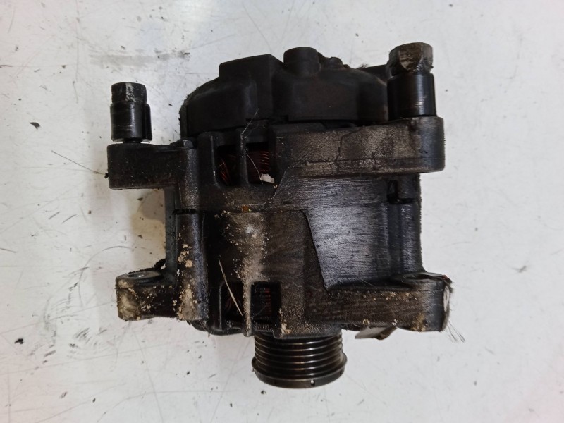 Recambio de alternador para peugeot 5008 (0u_, 0e_) 1.6 hdi referencia OEM IAM 9665617780 2605546A TG15C134