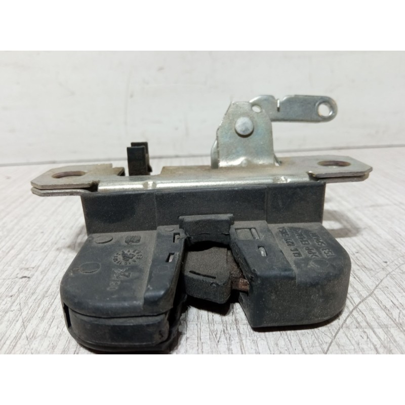 Recambio de cerradura maletero / porton para seat ibiza iii (6l1) 1.4 tdi referencia OEM IAM 6L6827505A  