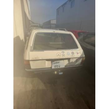 MERCEDES-BENZ 123 T-MODEL (S123)