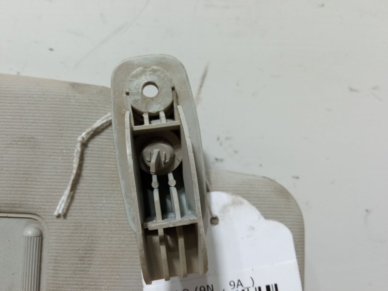 Recambio de parasol derecho para volkswagen polo (9n_, 9a_) 1.2 referencia OEM IAM   