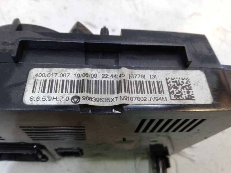 Recambio de mando climatizador para peugeot 5008 (0u_, 0e_) 1.6 hdi referencia OEM IAM 96839635XT  400017007