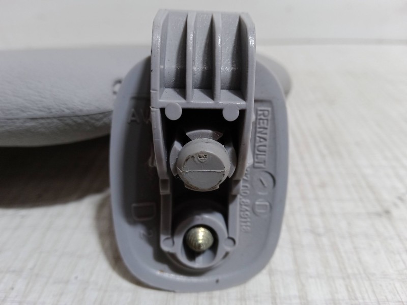 Recambio de parasol derecho para renault clio ii (bb_, cb_) 1.9 dti (b/cb0u) referencia OEM IAM    Recambio de parasol derecho para renault clio ii (bb_, cb_) 1.9 dti (b/cb0u) referencia OEM IAM