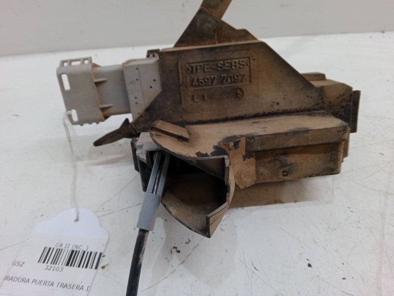 Recambio de cerradura puerta trasera izquierda para citroën c4 ii (nc_) 1.6 hdi 90 referencia OEM IAM 45977097  