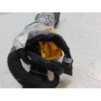 ANCLAJE CINTURON DELANTERO DERECHO 