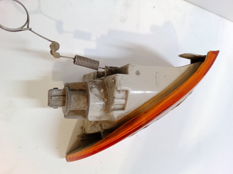 Recambio de intermitente delantero derecho para fiat punto (176_) 55 1.1 referencia OEM IAM   