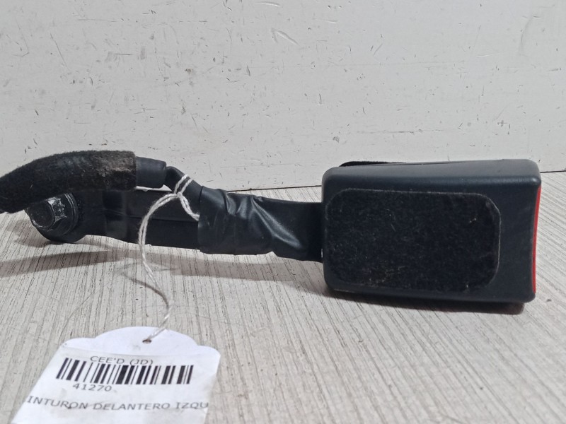 Recambio de anclaje cinturon delantero izquierdo para kia cee´d (jd) 1.6 gt referencia OEM IAM   