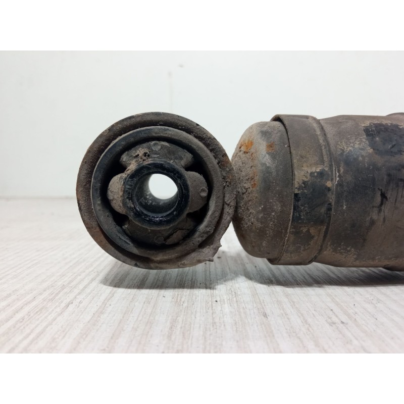 Recambio de amortiguador trasero derecho para opel zafira a monospace (t98) 1.8 16v (f75) referencia OEM IAM 2218507815701 20581