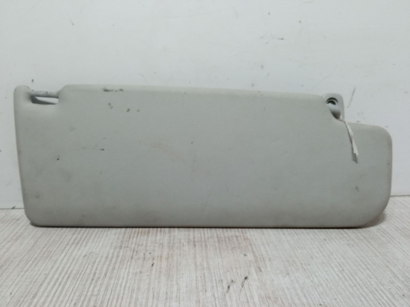 Recambio de parasol izquierdo para volkswagen polo (9n_, 9a_) 1.2 referencia OEM IAM    Recambio de parasol izquierdo para volkswagen polo (9n_, 9a_) 1.2 referencia OEM IAM