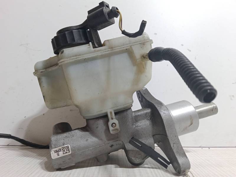 BOMBA FRENO 1k1 611 301 D 
