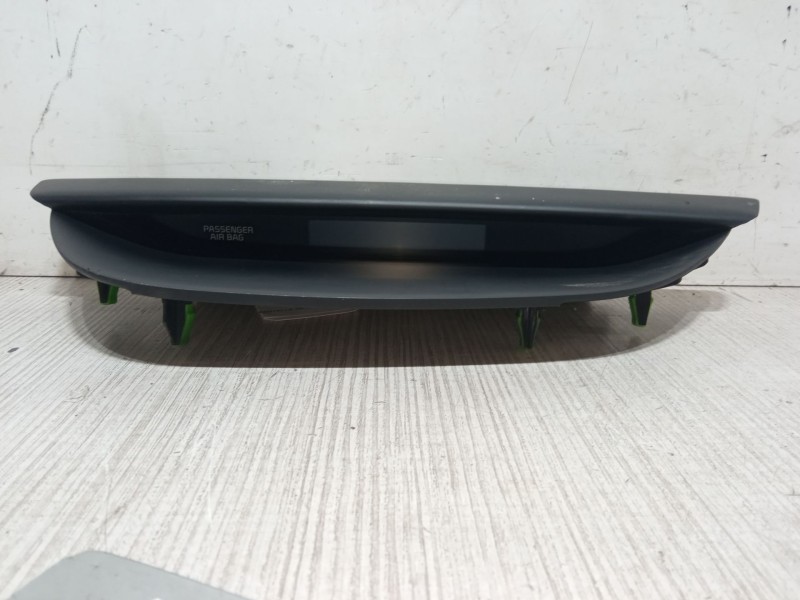 Recambio de pantalla interior reloj para kia cee´d (jd) 1.6 gt referencia OEM IAM   