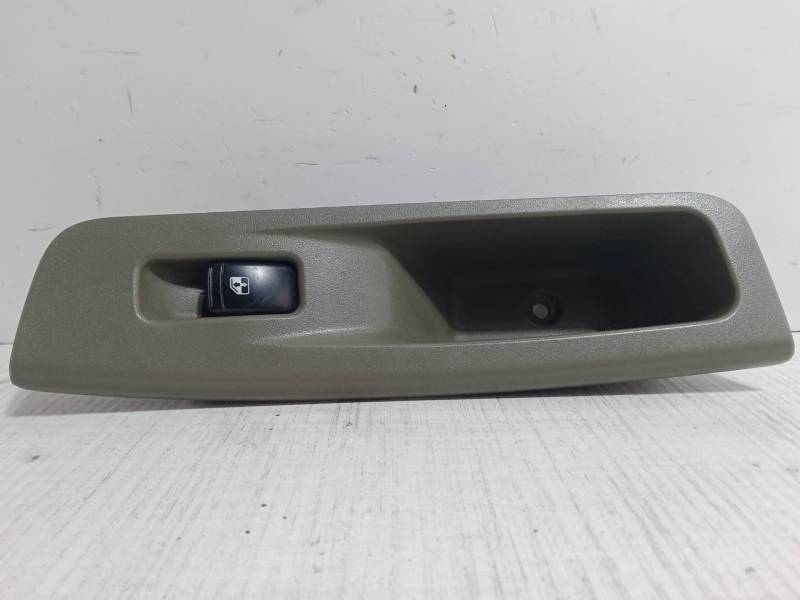 MANDO ELEVALUNAS TRASERO DERECHO 612W21030 