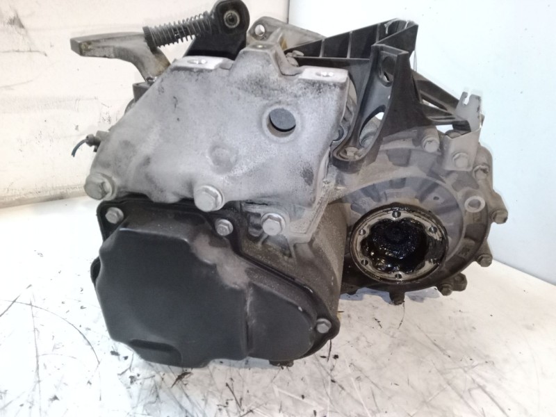 Recambio de caja de cambios manual 5 velocidades para skoda octavia ii (1z3) 1.6 tdi referencia OEM IAM   