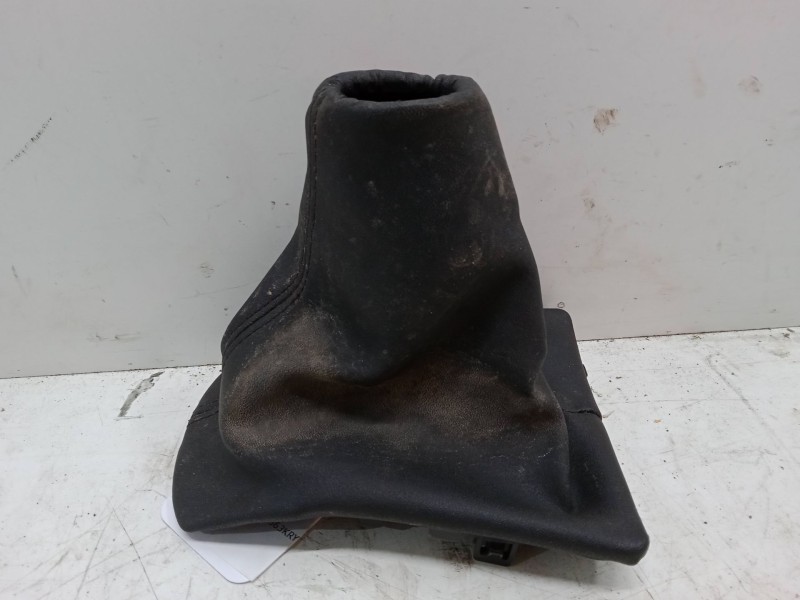 Recambio de funda palanca cambio para peugeot 208 i (ca_, cc_) 1.2 vti 82 referencia OEM IAM   
