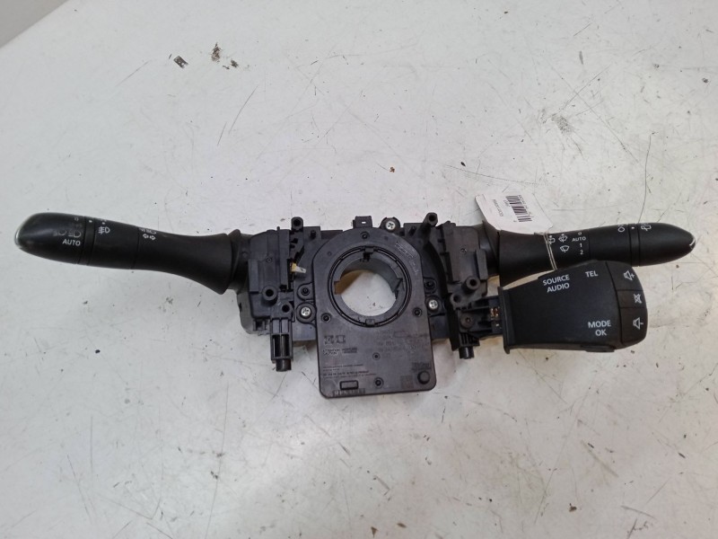 Recambio de mando luces para renault kadjar (ha_, hl_) 1.5 dci 110 (hla3) referencia OEM IAM    Recambio de mando luces para renault kadjar (ha_, hl_) 1.5 dci 110 (hla3) referencia OEM IAM