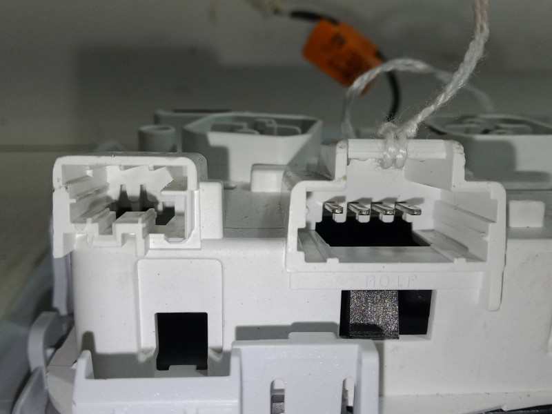 Recambio de luz interior delantera para peugeot 208 i (ca_, cc_) 1.2 vti 82 referencia OEM IAM   