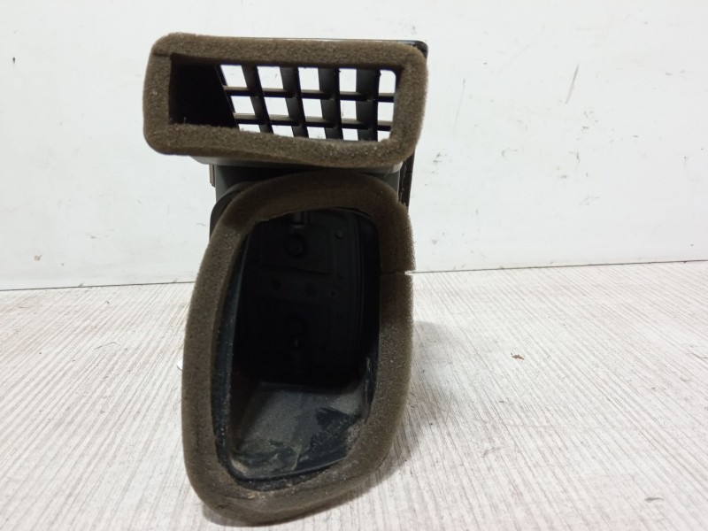 Recambio de aireador derecho para volkswagen polo (9n_, 9a_) 1.2 referencia OEM IAM   