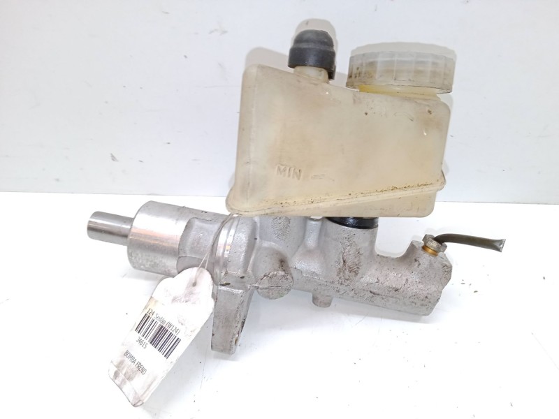 Recambio de bomba freno para mercedes-benz 124 sedán (w124) 220 e (124.022) referencia OEM IAM    Recambio de bomba freno para mercedes-benz 124 sedán (w124) 220 e (124.022) referencia OEM IAM