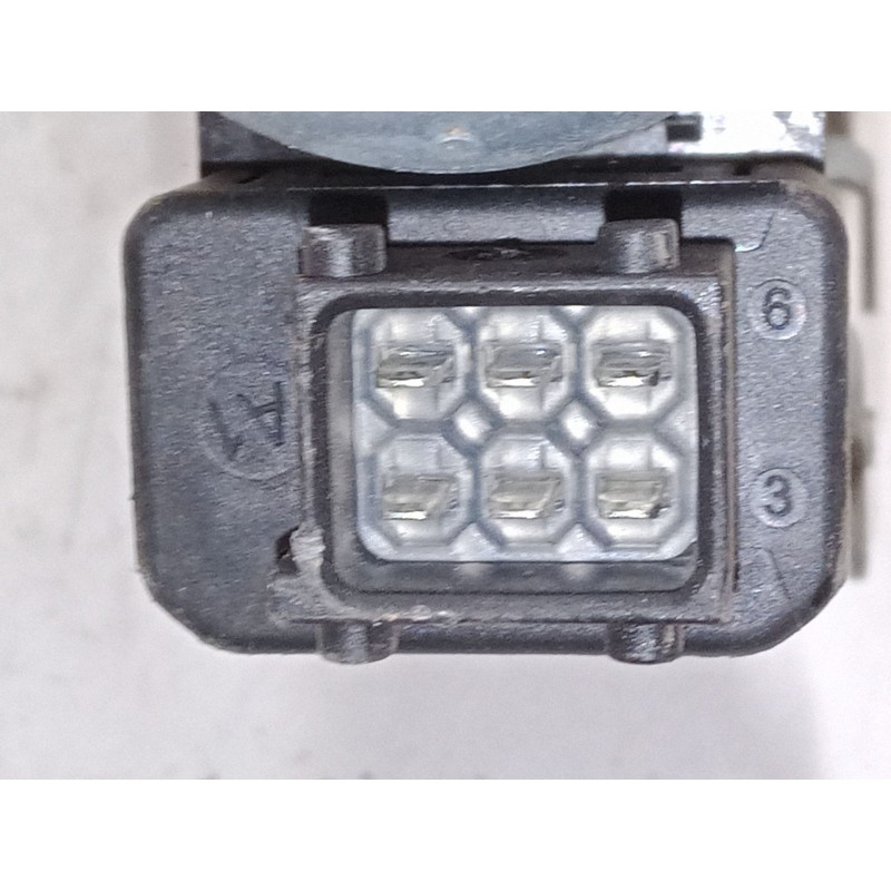 Recambio de elevalunas electrico delantero izquierdo para opel meriva a monospace (x03) 1.3 cdti (e75) referencia OEM IAM 931895