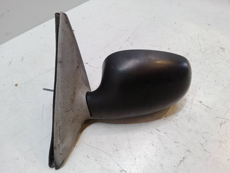 Recambio de retrovisor izquierdo para daewoo lanos (klat) 1.5 referencia OEM IAM   