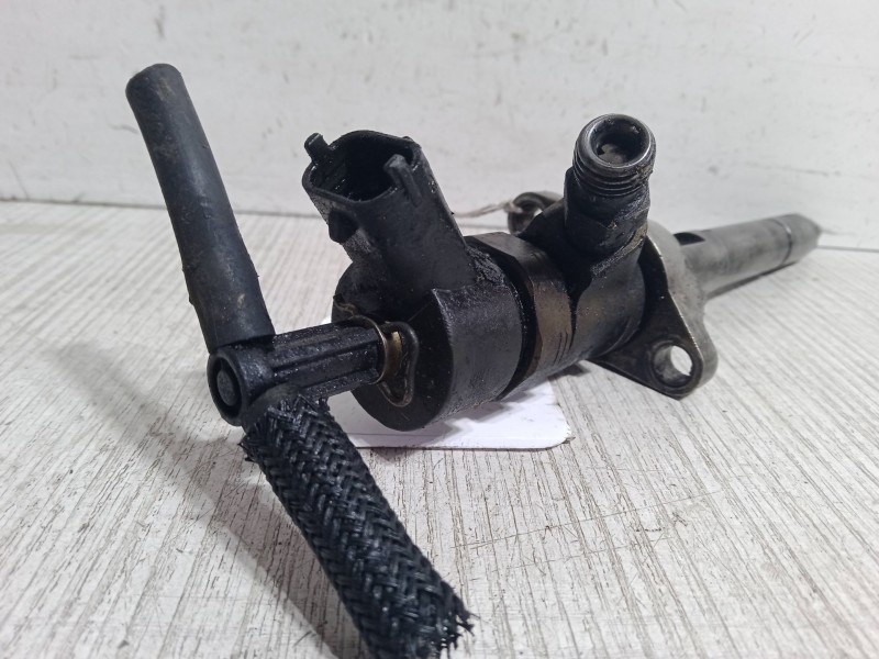 Recambio de inyector para peugeot partner monospace (5_, g_) 1.6 hdi 75 referencia OEM IAM   