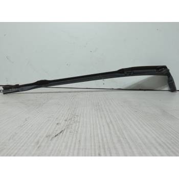 BRAZO LIMPIA DELANTERO DERECHO 