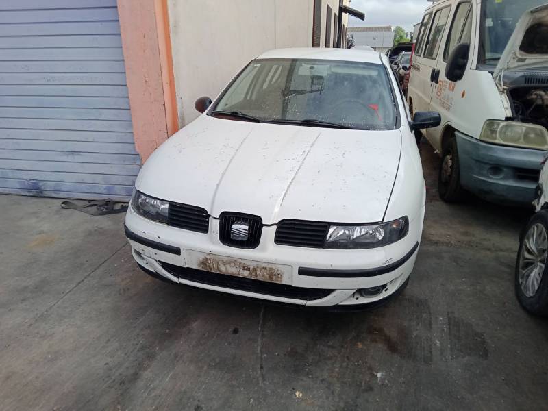 SEAT LEON (1M1)