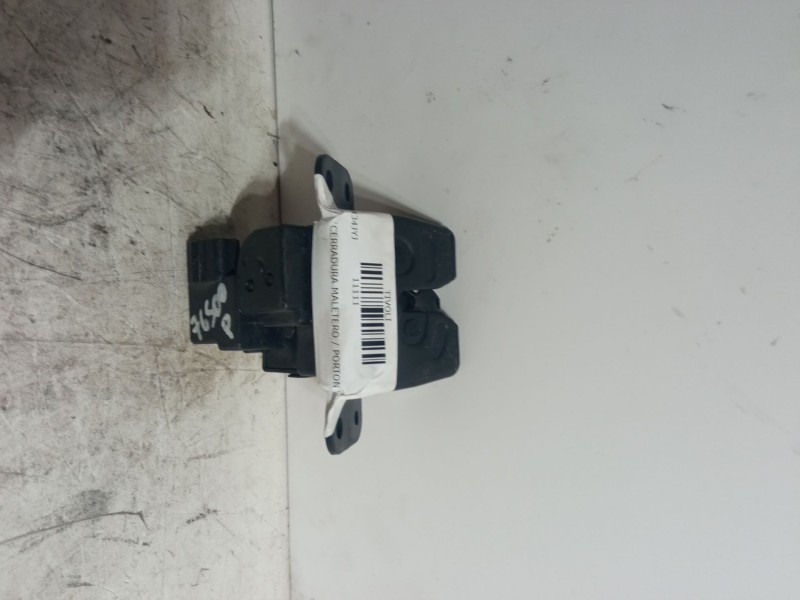 Recambio de cerradura maletero / porton para ssangyong tivoli 1.6 referencia OEM IAM   