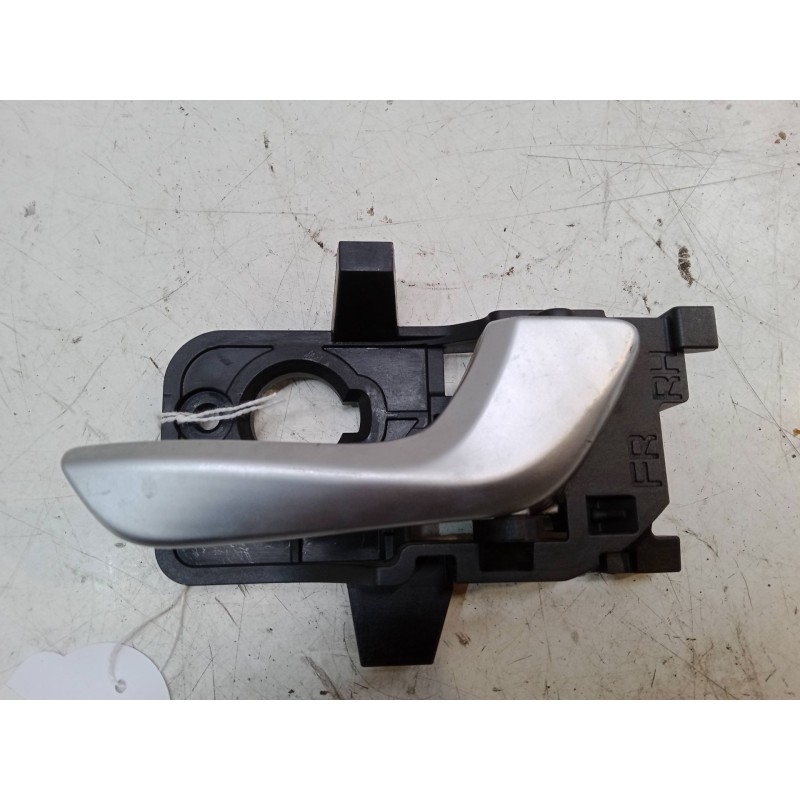 Recambio de maneta interior puerta delantera derecha para kia stonic (yb) 1.0 t-gdi referencia OEM IAM   