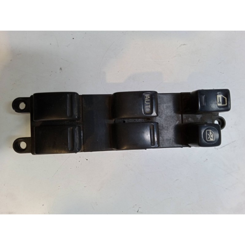 Recambio de mando elevalunas delantero izquierdo para nissan almera ii hatchback (n16) 1.5 referencia OEM IAM   