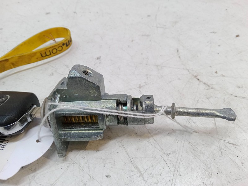 Recambio de bombin puerta delantera izquierda para kia stonic (yb) 1.0 t-gdi referencia OEM IAM   