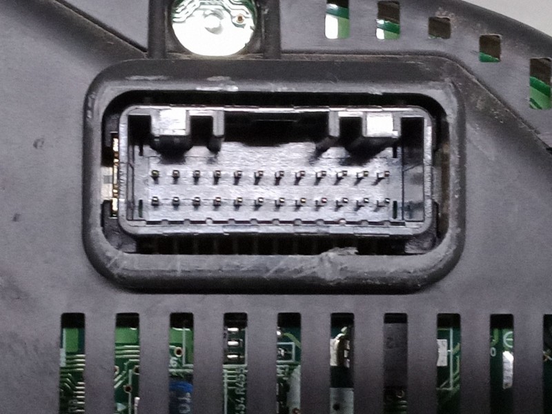 Recambio de cuadro instrumentos para lexus is ii (_e2_) 220d (ale20) referencia OEM IAM   