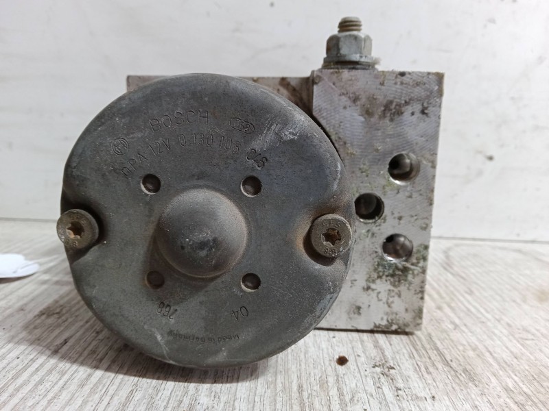 Recambio de abs para audi a4 b5 avant (8d5) 1.9 tdi referencia OEM IAM 0273004281   Recambio de abs para audi a4 b5 avant (8d5) 1.9 tdi referencia OEM IAM 0273004281