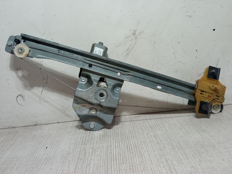 Recambio de elevalunas delantero izquierdo para renault clio iv (bh_) 1.2 16v referencia OEM IAM   