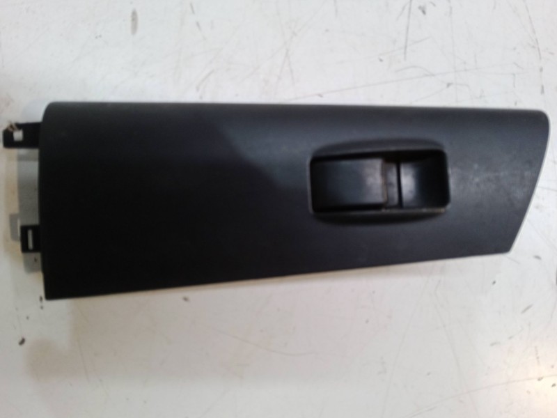 Recambio de mando elevalunas delantero derecho para toyota corolla (_e12_) 2.0 d-4d (cde120_) referencia OEM IAM   