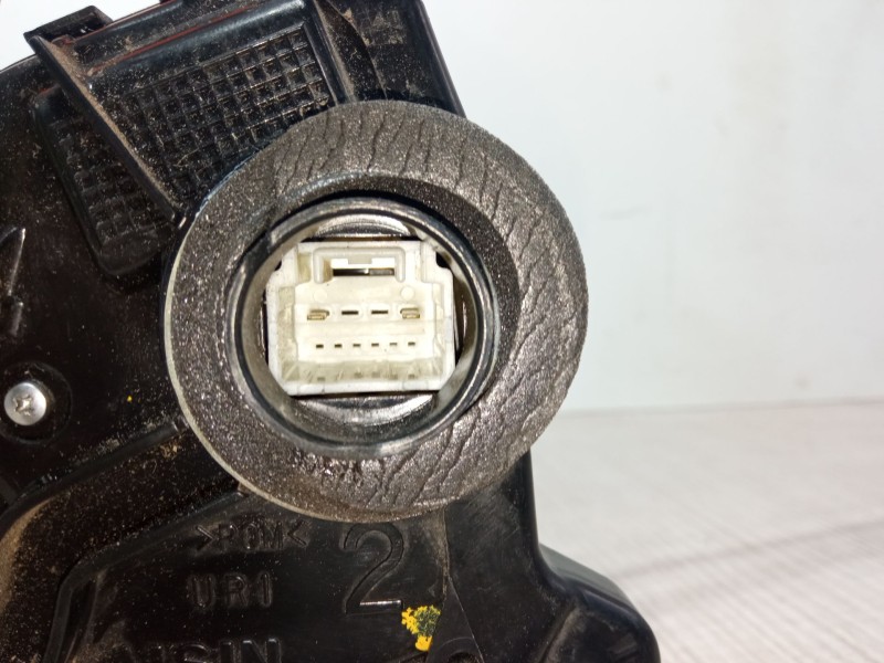 Recambio de cerradura puerta delantera derecha para toyota auris (_e15_) 1.4 d-4d (nde150_) referencia OEM IAM A046693  