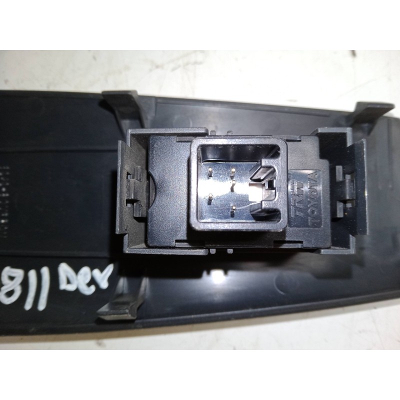 Recambio de mando elevalunas delantero derecho para toyota corolla (_e12_) 2.0 d-4d (cde120_) referencia OEM IAM   