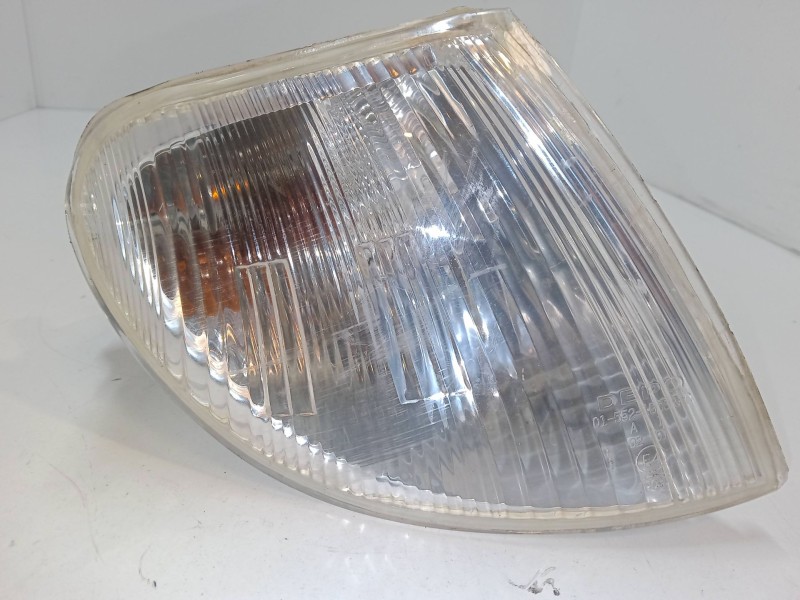 Recambio de intermitente delantero derecho para toyota yaris (_p1_) 1.3 (ncp10_, scp12_) referencia OEM IAM   