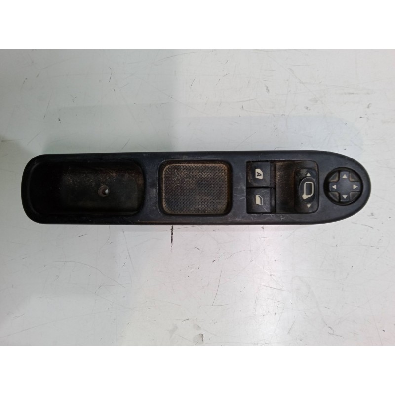 Recambio de mando elevalunas delantero izquierdo para citroën c3 picasso (sh_) 1.2 thp 110 referencia OEM IAM E2986010B  