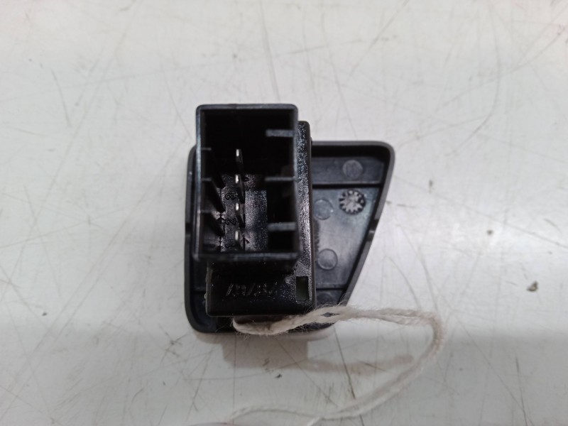 Recambio de mando elevalunas delantero izquierdo para fiat 500 (312_) 0.9 (312axg1a, 312.axg11) referencia OEM IAM    Recambio de mando elevalunas delantero izquierdo para fiat 500 (312_) 0.9 (312axg1a, 312.axg11) referencia OEM IAM