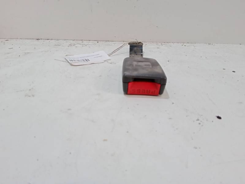 ANCLAJE CINTURON DELANTERO DERECHO 